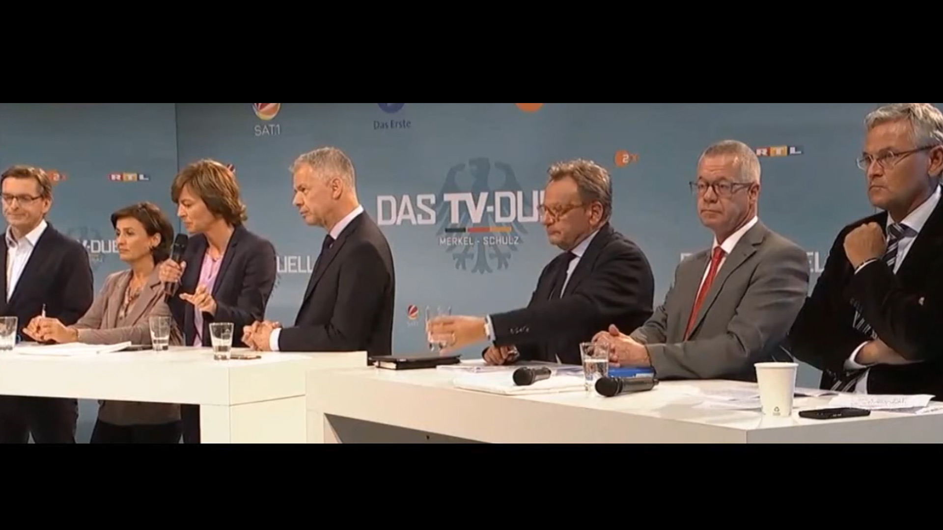 Video - Wangenzucken Senderübergreifend